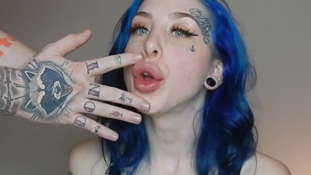 Ivy_blue puke