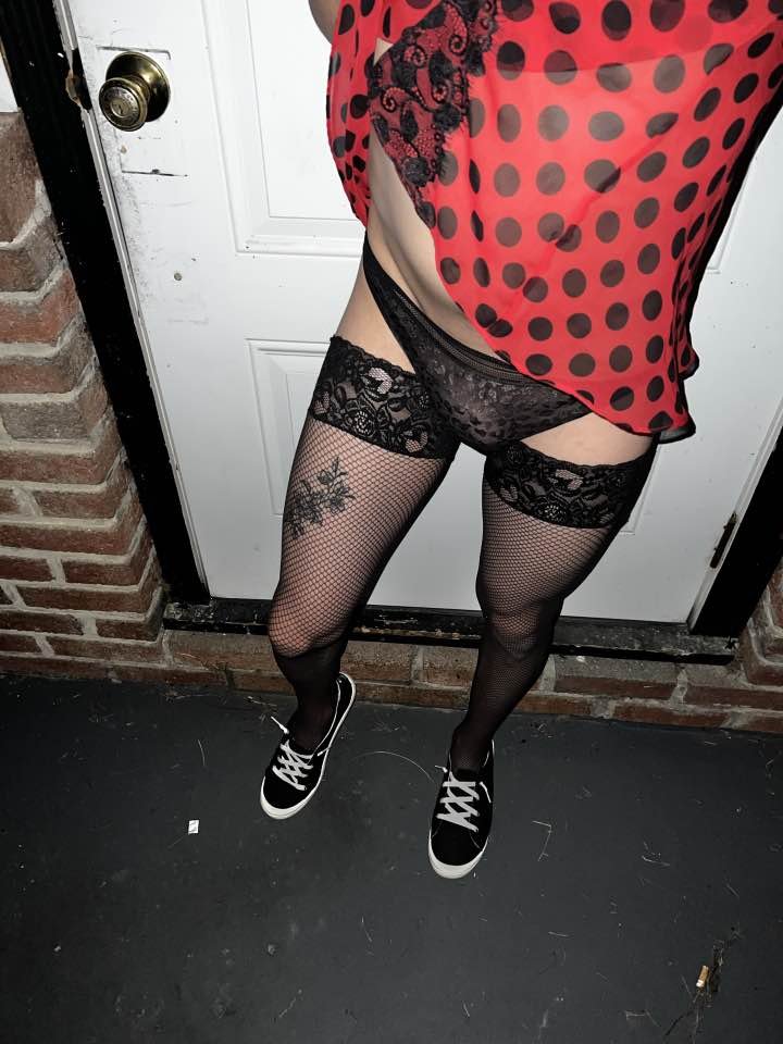 Sissy Paige April smiles happily when getting shared & jerked off to - kik: sissypaigeapril - #QiDEuqWo