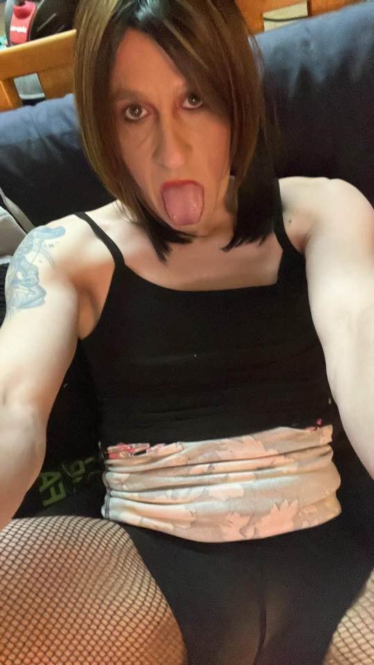 Sissy Paige April smiles happily when getting shared & jerked off to - kik: sissypaigeapril - #bNVQ58uG
