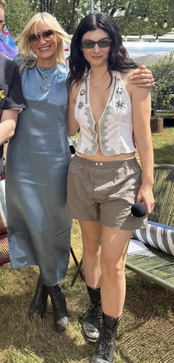 Celebrity Cumdumps 142 #rEHbfNez